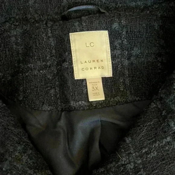 Lauren Conrad Women’s 3X coat. Fall, classic style, navy blue, plaid. - Picture 2 of 12